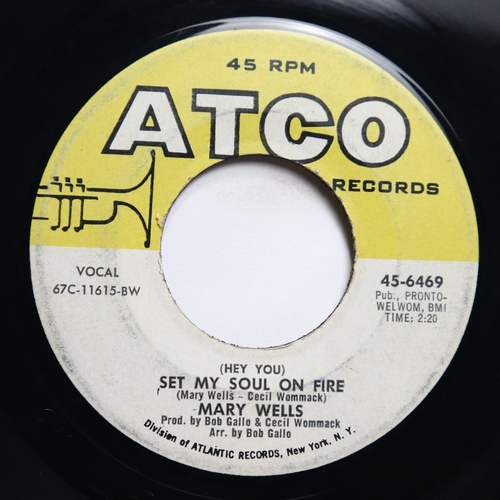 MARY WELLS - SET MY SOUL ON FIRE / COMING HOME - SOUL 45‎